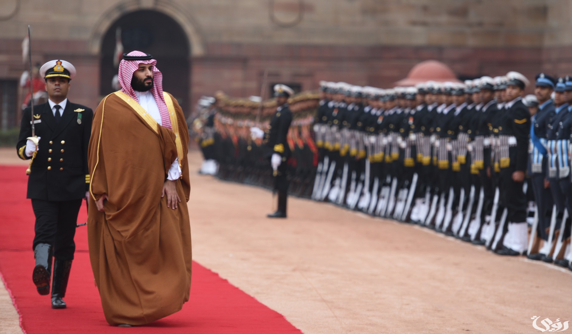 ولي العهد يؤكد استمرار المملكة في إمداد اليابان بالنفط الخام