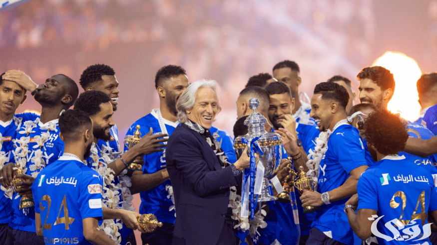 تتويج الهلال بالثلاثية حديث الصحف العالمية