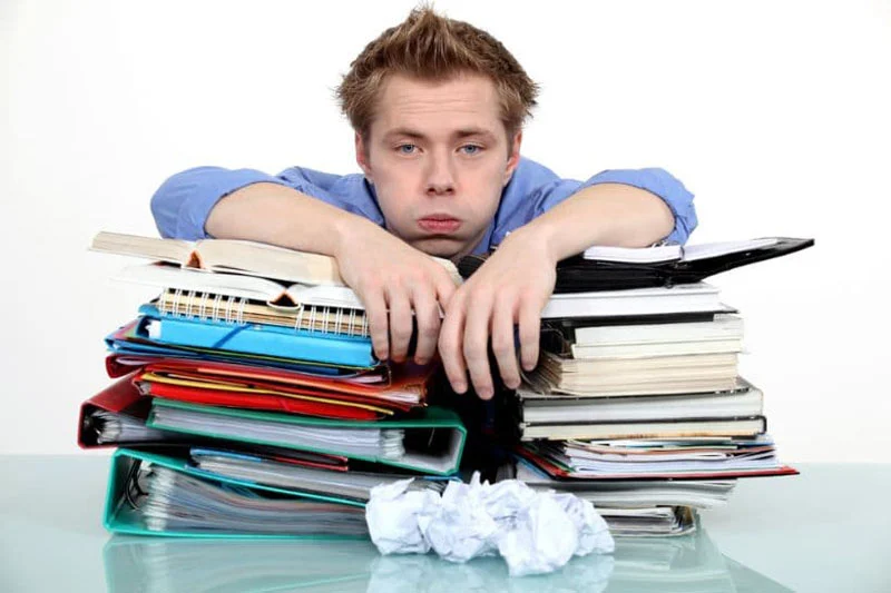 دليل اختبار GRE تكلفة الامتحان وكيف يمكن اجتيازه