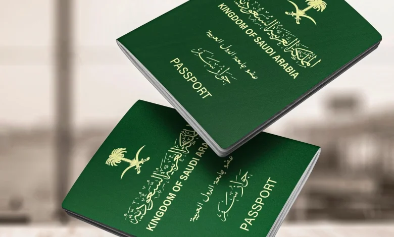 “هنا”.. رابط وخطوات الاستعلام عن تأشيرة السعودية برقم الجواز والطلب 2025