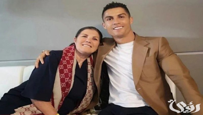 صدمة لجمهور النصر.. والدة رونالدو تكشف عن فريق الدون القادم