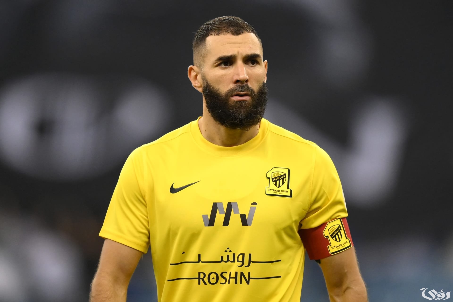 “بنزيما هو صاحب القرار الأول في النادي” نجم العميد السابق يفجر الشارع الرياضي