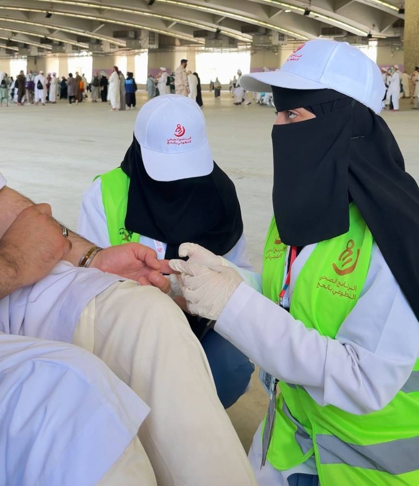 650 متطوعاً يقدمون الإسعافات في المشاعر المقدسة: جهود إنسانية متميزة في خدمة الحجاج