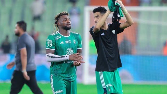 الأهلي يعلن إنهاء عقد ماكسيمان ويستعد لتعزيز صفوفه في سوق الانتقالات الصيفية