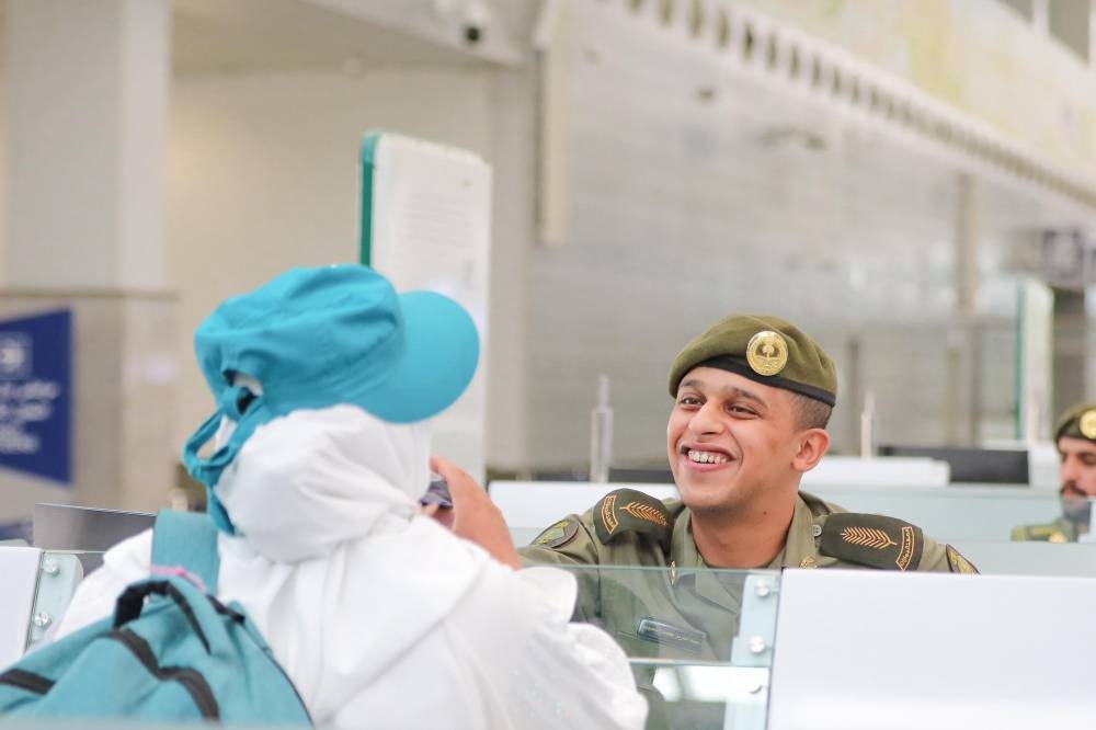 «الجوازات» تُكمل استعداداتها لمغادرة أولى رحلات الحجاج من مطار جدة: تفاصيل مهمة للمسافرين