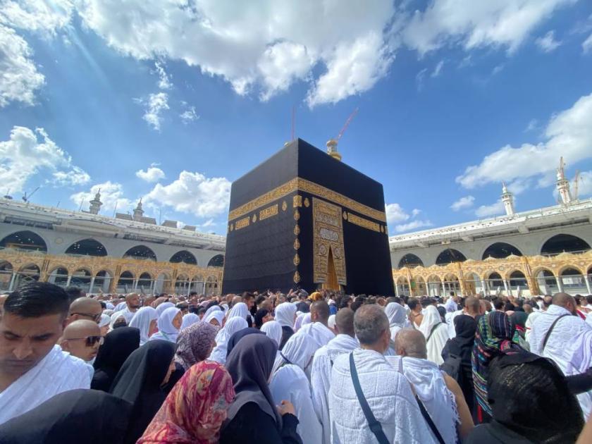 السعودية تعلن بدء موسم العمرة 1447هـ: فتح باب التأشيرات وتصاريح العمرة للمسلمين حول العالم