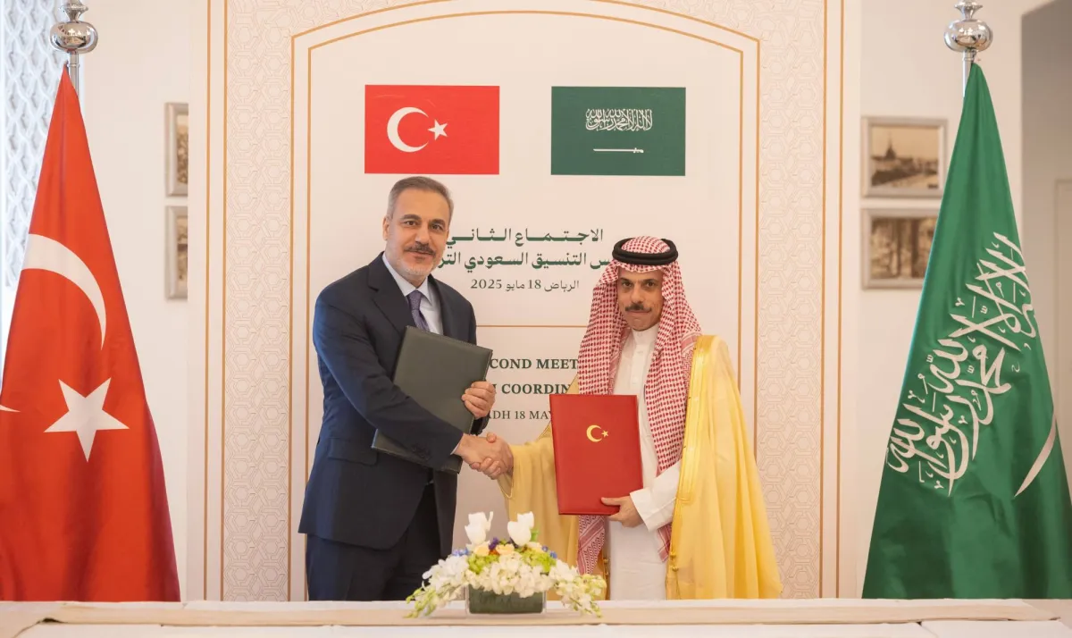 السعودية وتركيا تتعاونان في مواجهة التحديات الإقليمية: تفاصيل حصرية عن اللقاء التاريخي!