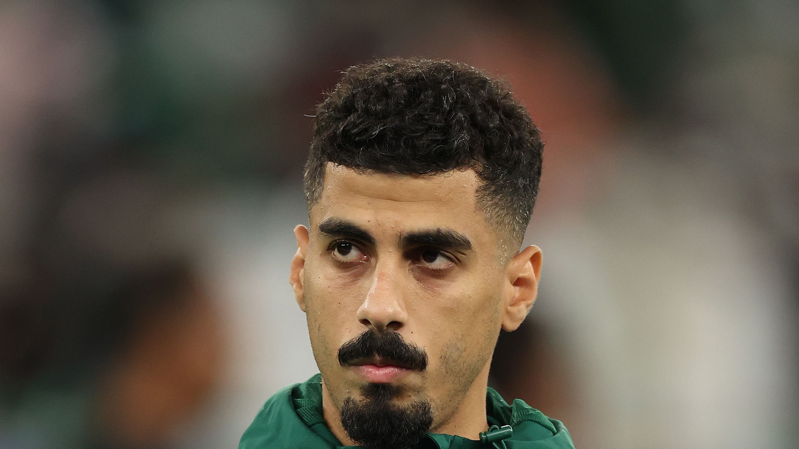 النصر يضع العراقيل أمام الهلال في صفقة لاجامي: تفاصيل جديدة تثير الجدل
