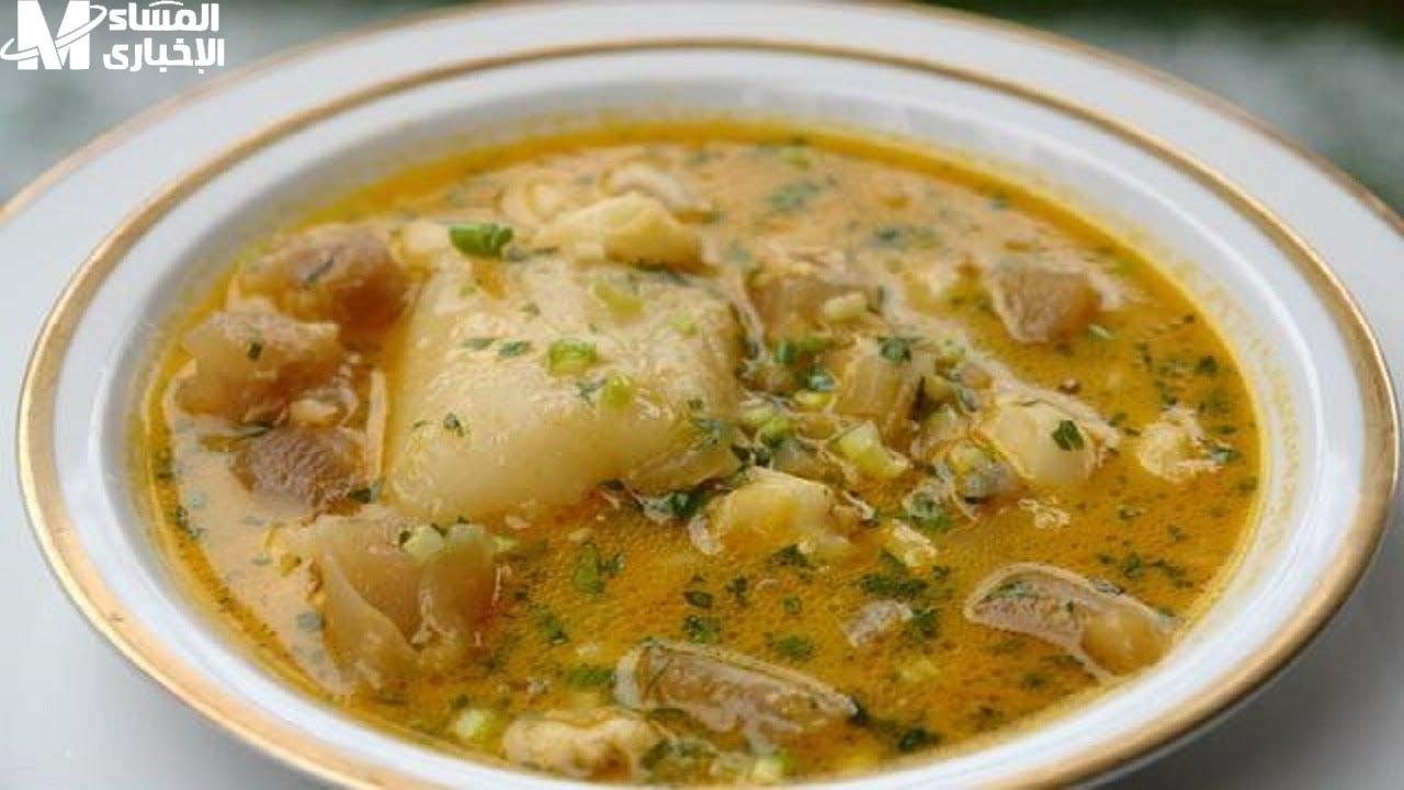 شوربة الكوارع: وصفة دافئة لشتاء لا يُنسى