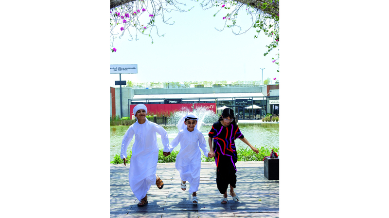 عيد الفطر: فرحة تجمع الكبار والصغار في أجواء مفعمة بالسعادة