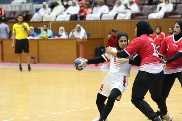 منتخب السيدات لكرة اليد يتعرض لهزيمة أمام الإمارات في مباراة مثيرة