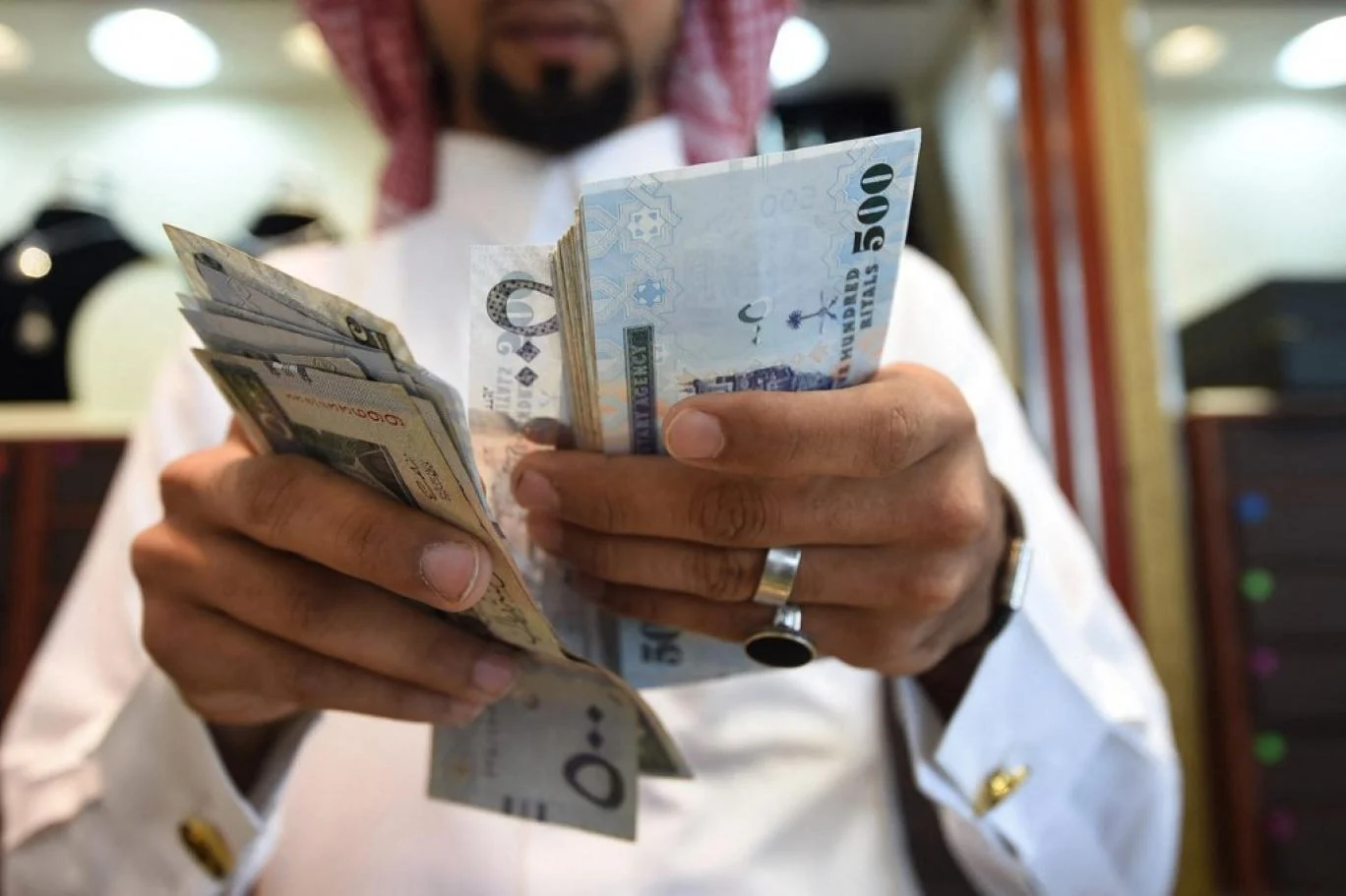 موعد صرف رواتب يونيو 2025 في السعودية: تفاصيل جديدة تهم الجميع!