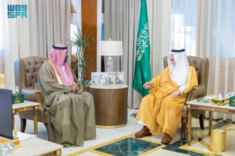 أمير الشرقية يستقبل وفد الجمعية السعودية لحكام كرة القدم في لقاء تاريخي يجسد "عطاء ووفاء"