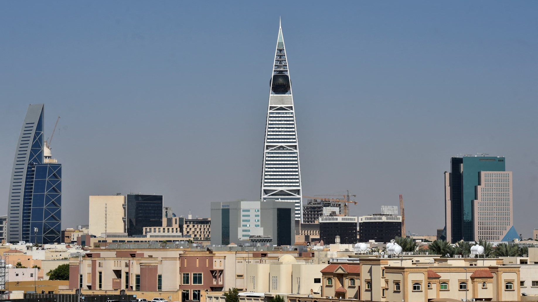 السعودية تواجه عجزاً في الميزانية بقيمة 34.5 مليار ريال خلال الربع الثاني من العام الحالي