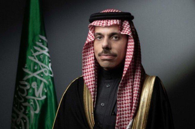 السعودية وبريطانيا تتناولان التطورات الإقليمية في اتصال هاتفي رفيع المستوى