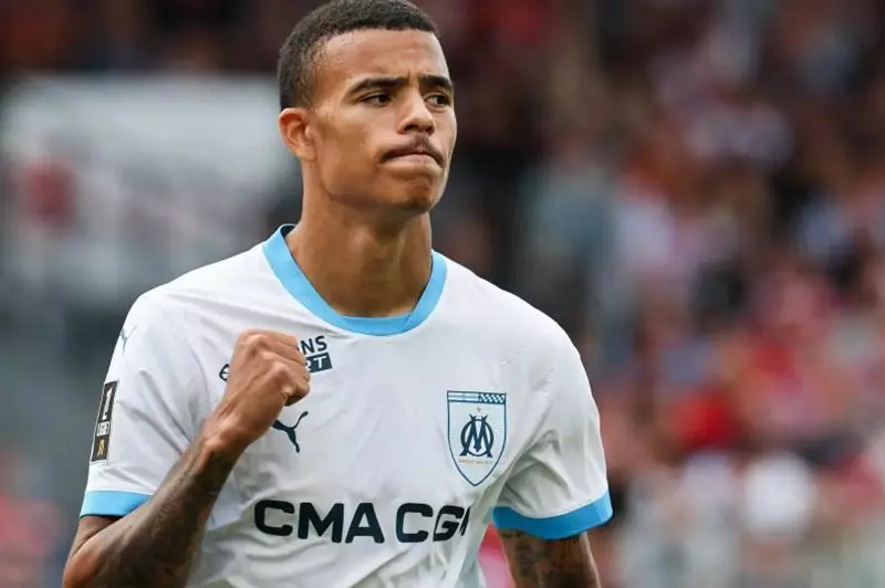نجم مانشستر يونايتد السابق جرينوود يتلقى عرضًا مغريًا من الدوري السعودي