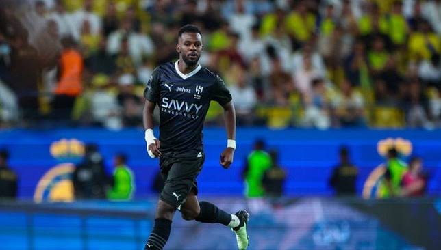 هل يغيب تمبكتي عن مواجهة الهلال وفلومينينسي؟ تساؤلات تثير الجدل قبل المباراة!