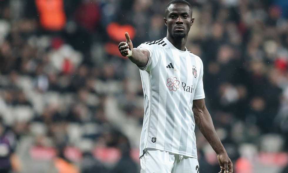 إريك بايلي ينضم إلى ريال أوفييدو بعد تعثر انتقاله إلى الدوري السعودي
