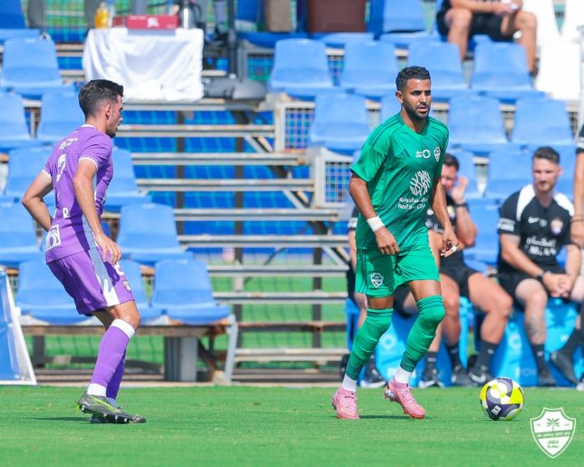 الأهلي السعودي يحقق تعادلًا مثيرًا مع العين الإماراتي في مباراة ودية