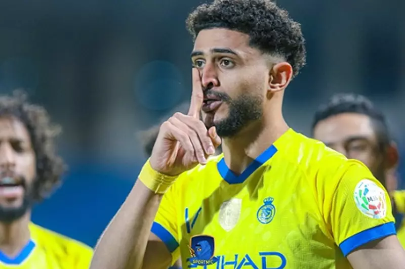 جيسوس يتمسك بعبد الإله العمري ويؤكد عدم رحيله عن النصر