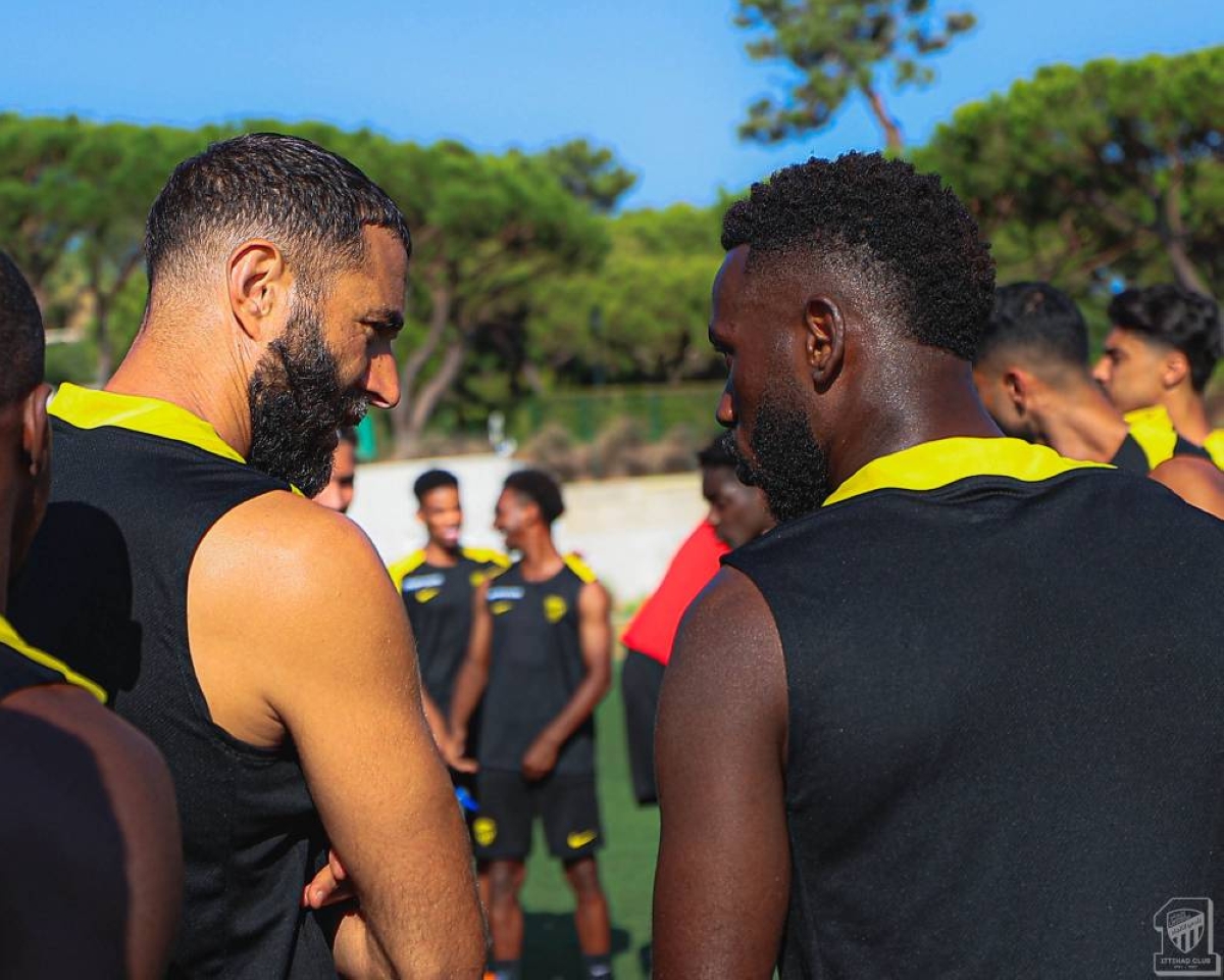 فابينهو يكشف عن انشغال بنزيما بتلبية تطلعات جماهير الاتحاد السعودي