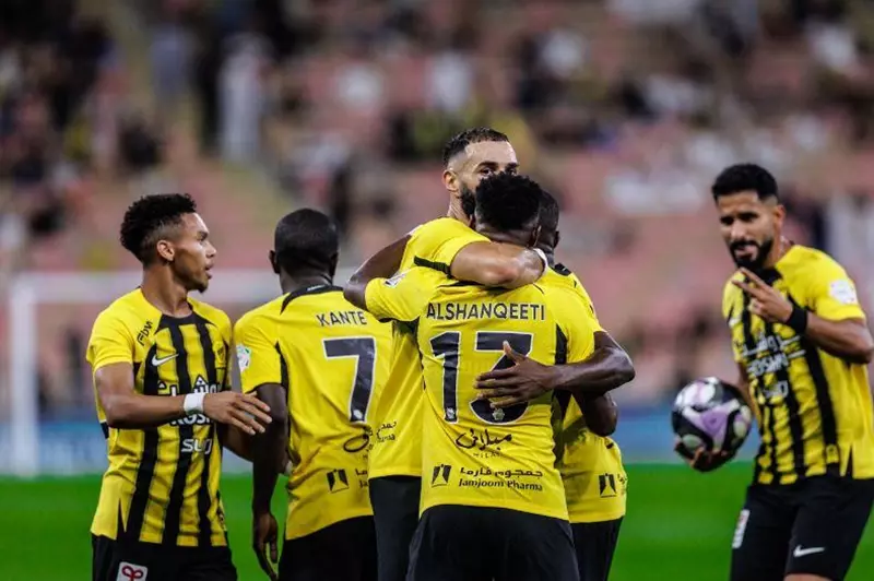 لاعب اتحاد جدة يتمسك بالبقاء ويرفض الانتقال على سبيل الإعارة