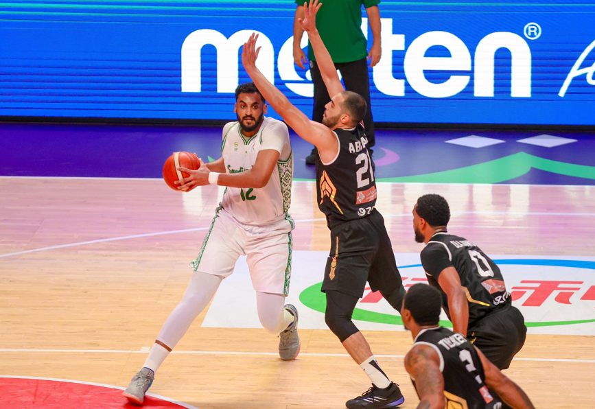 منتخب السعودية يحقق انتصاراً مهماً على الأردن في كأس آسيا لكرة السلة