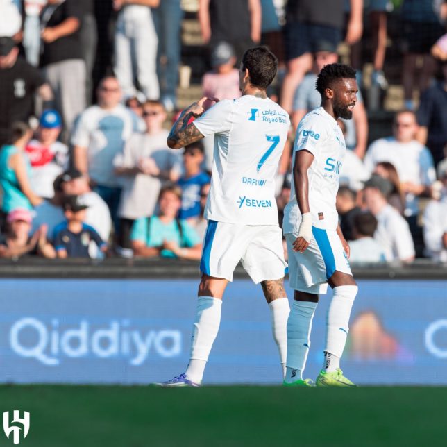 نونيز يتألق ويسجل هدفاً في فوز الهلال الساحق على أراو السويسري ودياً