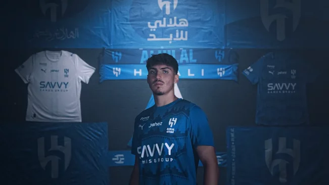 أكتشيشيك ينضم رسمياً لتعزيز صفوف دفاع الهلال السعودي