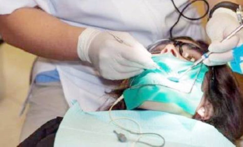 «التعليم» تعلن عن فتح باب الابتعاث لمرحلة الإقامة الطبية في طب الأسنان ببريطانيا