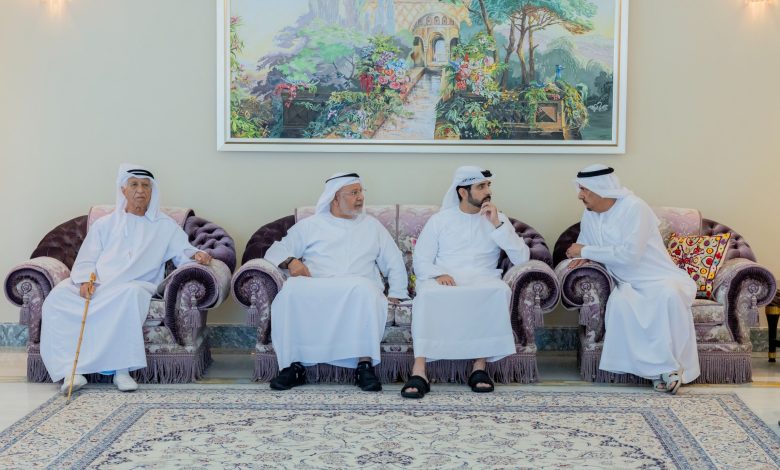 حمدان بن محمد يُعزّي في وفاة حسين بن عبدالرحمن خانصاحب: لحظات مؤثرة تعكس قيم التعاطف والتلاحم