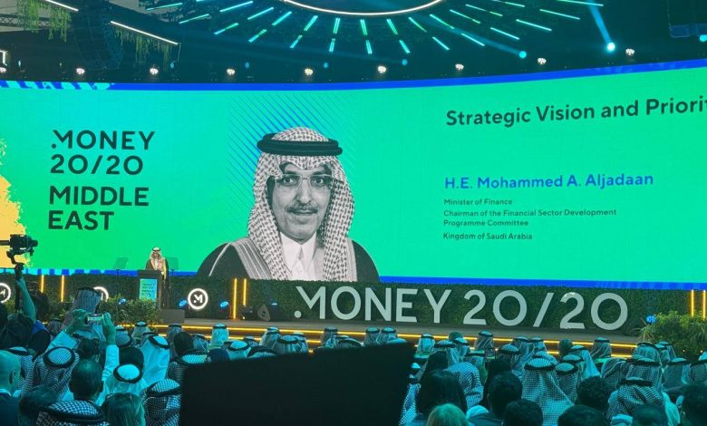سوق المال السعودية يتصدر قائمة الأسرع نمواً عالمياً بقيمة تتجاوز 2.4 تريليون ريال وفقاً لتصريحات الجدعان
