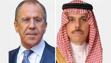 فيصل بن فرحان ولافروف يتناولان القضايا المشتركة في لقاء دبلوماسي رفيع المستوى