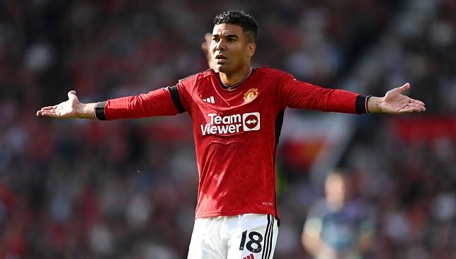 مفاوضات سرية بين الاتحاد وكاسيميرو تكشف تفاصيل جديدة حول انتقال اللاعب