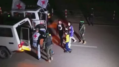 أكسيوس: إسرائيل تخبر ترامب بأن حماس لا تتعاون في استعادة جثث الأسرى