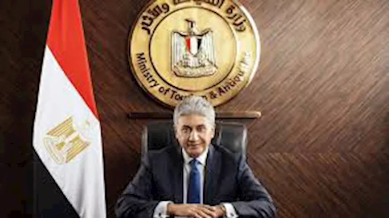 الإعلان عن موعد القرعة الإلكترونية للحج السياحي 2026: تفاصيل حصرية لكل الراغبين في أداء المناسك 1 الإعلان عن موعد القرعة الإلكترونية للحج السياحي 2026: تفاصيل حصرية لكل الراغبين في أداء المناسك