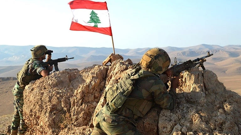 الجيش اللبناني ينجح في تحرير مختطفين عراقيين بعد نقلهم من مطار بيروت إلى الأراضي اللبنانية 1 الجيش اللبناني ينجح في تحرير مختطفين عراقيين بعد نقلهم من مطار بيروت إلى الأراضي اللبنانية