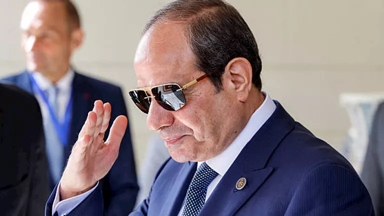 السيسي يشارك في الندوة التثقيفية الـ42 للقوات المسلحة: بث مباشر لأبرز الفعاليات الوطنية 1 السيسي يشارك في الندوة التثقيفية الـ42 للقوات المسلحة: بث مباشر لأبرز الفعاليات الوطنية
