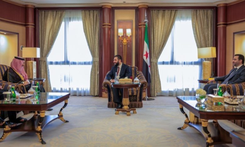 الشرع يستقبل وزير الخارجية في لقاء حصري: تعزيز العلاقات بين البلدين محور الحديث