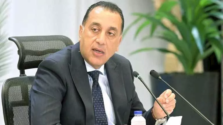 بعد زيادة أسعار المحروقات: الحكومة تعتزم إطلاق برامج حماية اجتماعية جديدة للفئات المتضررة