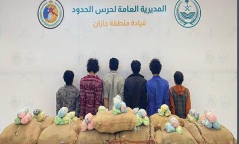<p><strong>جازان: إحباط تهريب 260 كيلوغرامًا من القات المخدر في عملية نوعية تثير الجدل</strong></p> 1 جازان: إحباط تهريب 260 كيلوغرامًا من القات المخدر في عملية نوعية تثير الجدل