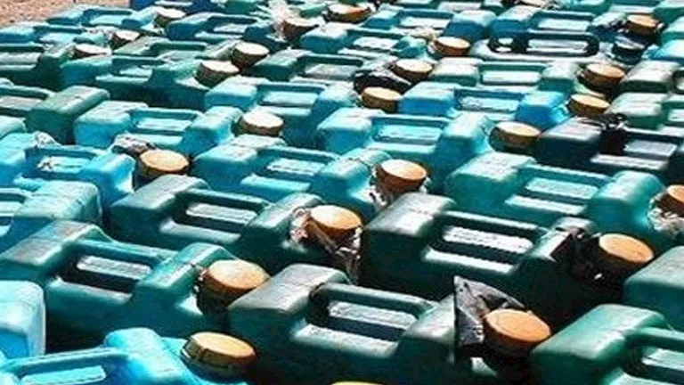 ضبط 11,700 لتر من البنزين والسولار قبل تهريبها إلى السوق السوداء في شبرا الخيمة 1 ضبط 11,700 لتر من البنزين والسولار قبل تهريبها إلى السوق السوداء في شبرا الخيمة