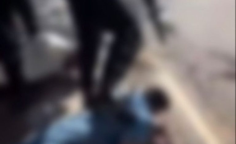 عاجل: «تنظيم الإعلام» يعلق تراخيص المشاركين في فيديو مُسيء ويعلن عن إجراءات صارمة! 1 عاجل: «تنظيم الإعلام» يعلق تراخيص المشاركين في فيديو مُسيء ويعلن عن إجراءات صارمة!