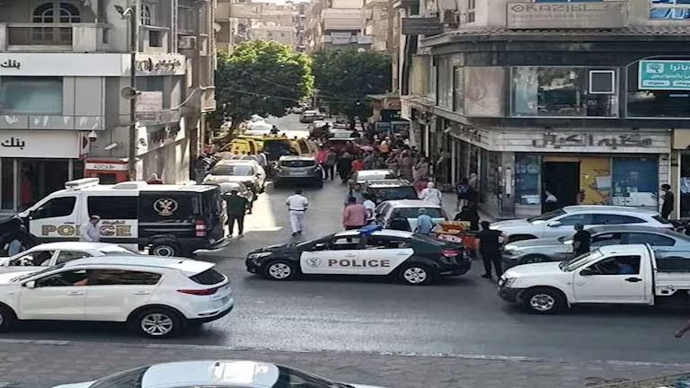 مأساة في السويس: وفاة سيدة إثر سقوطها من شرفة منزلها 1 مأساة في السويس: وفاة سيدة إثر سقوطها من شرفة منزلها