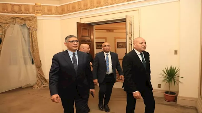 محافظ الجيزة يثني على جامعة القاهرة لقيادتها في تطوير استراتيجية الذكاء الاصطناعي 1 محافظ الجيزة يثني على جامعة القاهرة لقيادتها في تطوير استراتيجية الذكاء الاصطناعي
