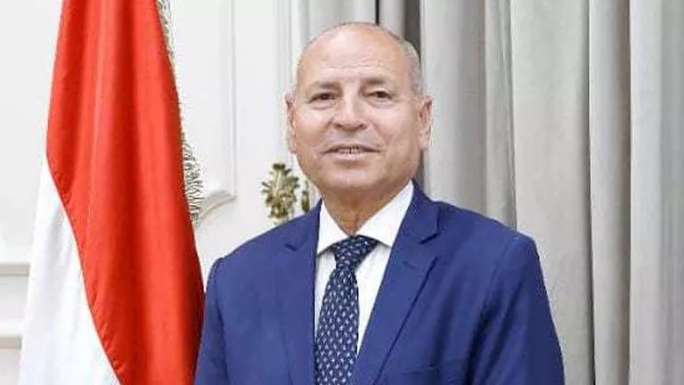 محافظ القاهرة يتخذ إجراءات عاجلة لزيادة وسائل النقل وحماية حقوق المواطنين 1 محافظ القاهرة يتخذ إجراءات عاجلة لزيادة وسائل النقل وحماية حقوق المواطنين