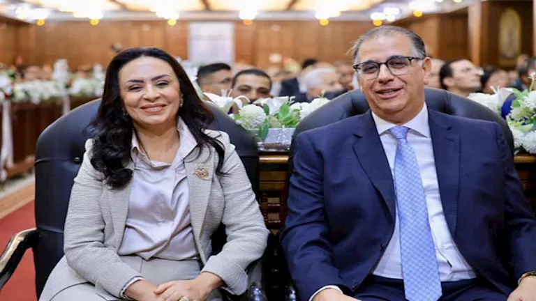 وزيرة التضامن تشهد احتفالاً تاريخياً بمئوية تدشين الكنيسة بحضور البابا تواضروس 1 وزيرة التضامن تشهد احتفالاً تاريخياً بمئوية تدشين الكنيسة بحضور البابا تواضروس