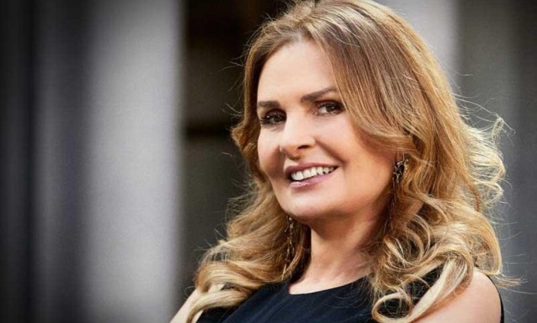 <p><strong>يسرا تكشف أسرار فشلها في 25 فيلمًا وترد على لقب "الفنانة المعلبة" في تصريحات مثيرة!</strong></p> 1 يسرا تكشف أسرار فشلها في 25 فيلمًا وترد على لقب "الفنانة المعلبة" في تصريحات مثيرة!