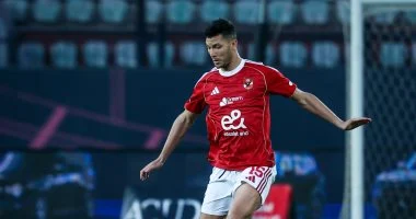 الأهلي يترقب عروض خليجية لانتقال أشرف داري في الفترة المقبلة